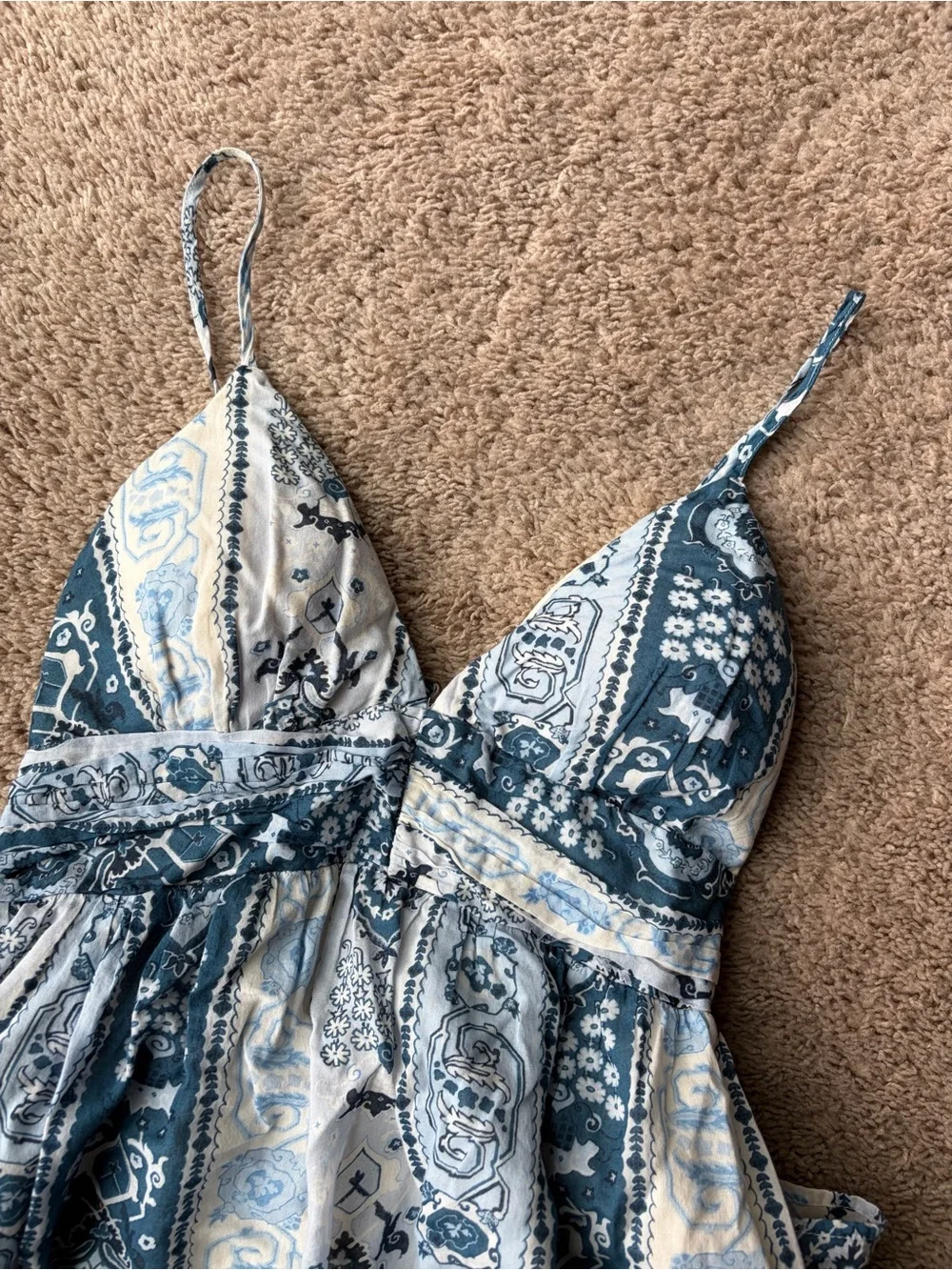 Abercrombie & Fitch Bra-Free Flowy Tie-Back Maxi Dress | Blue Pattern | Medium P